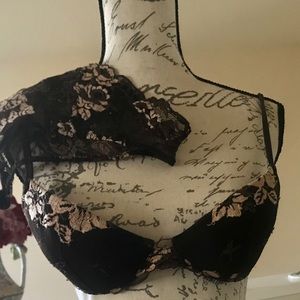 GREAT PRICE❗️La Perla Italian lace bra & FREE pan